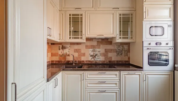 Плюсы и минусы кухни в бежевом цвете